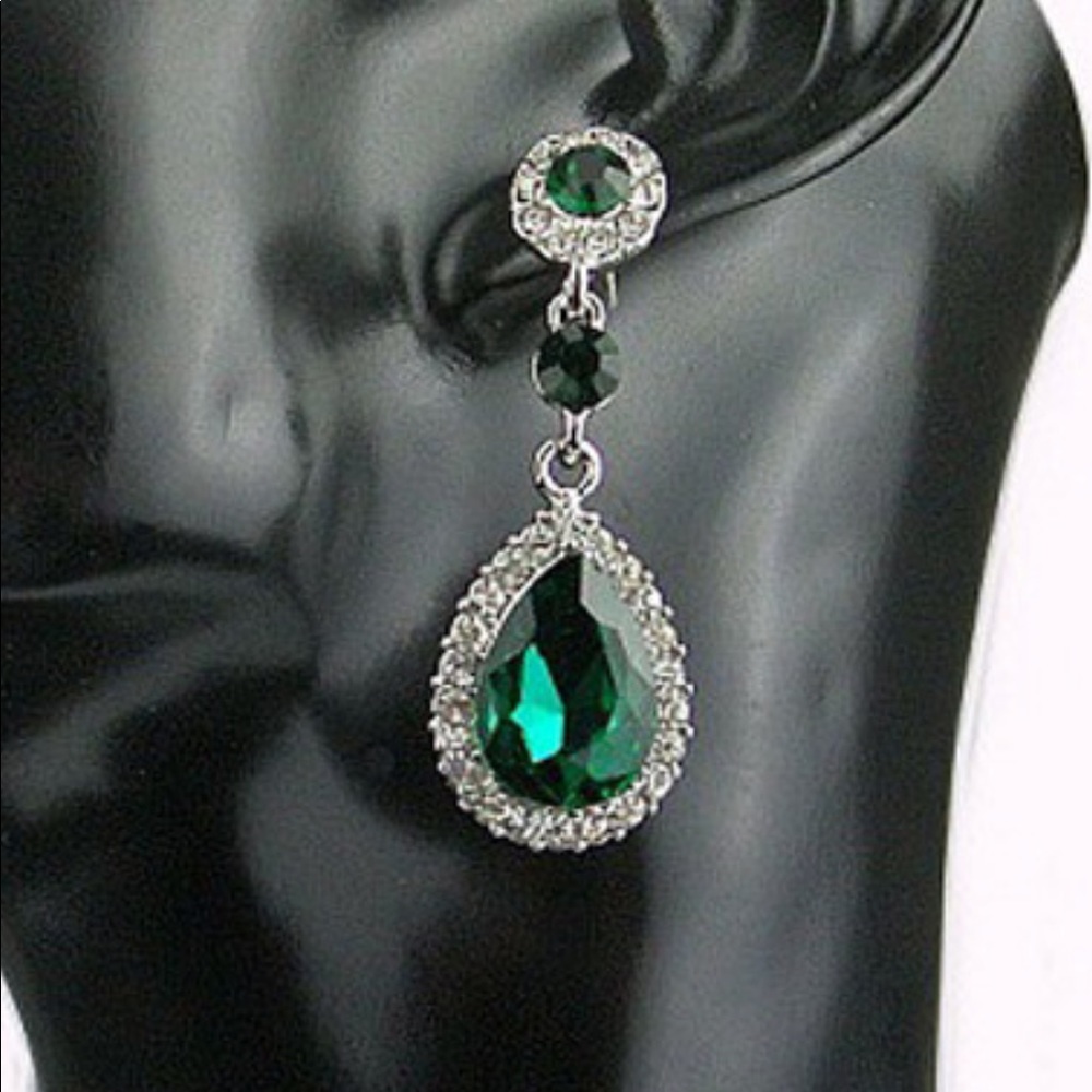 RESTOCKED 3/$21 gorgeous water drop earrings NIP - Picture 2 of 5